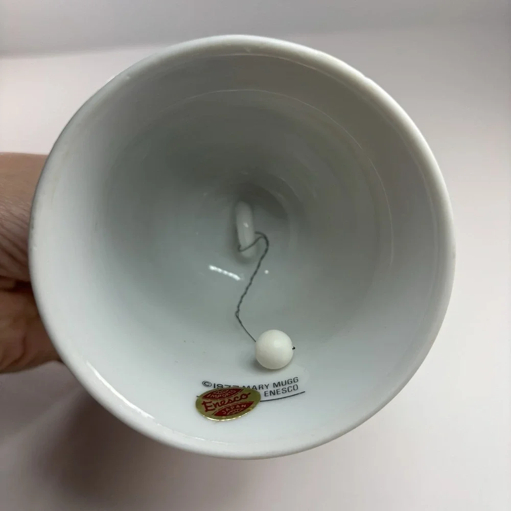 Porcelain‎ Enesco Bell by Mary Mugg 1977 Baby Bird With Butterfly 5 3/4